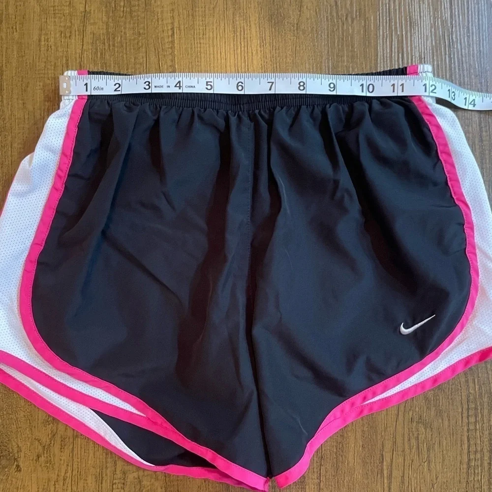Nike Dri Fit Women’s Shorts Size Small